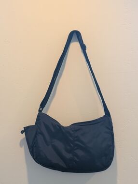 Reebok Black Quilted Crossbody Shoulder Bag